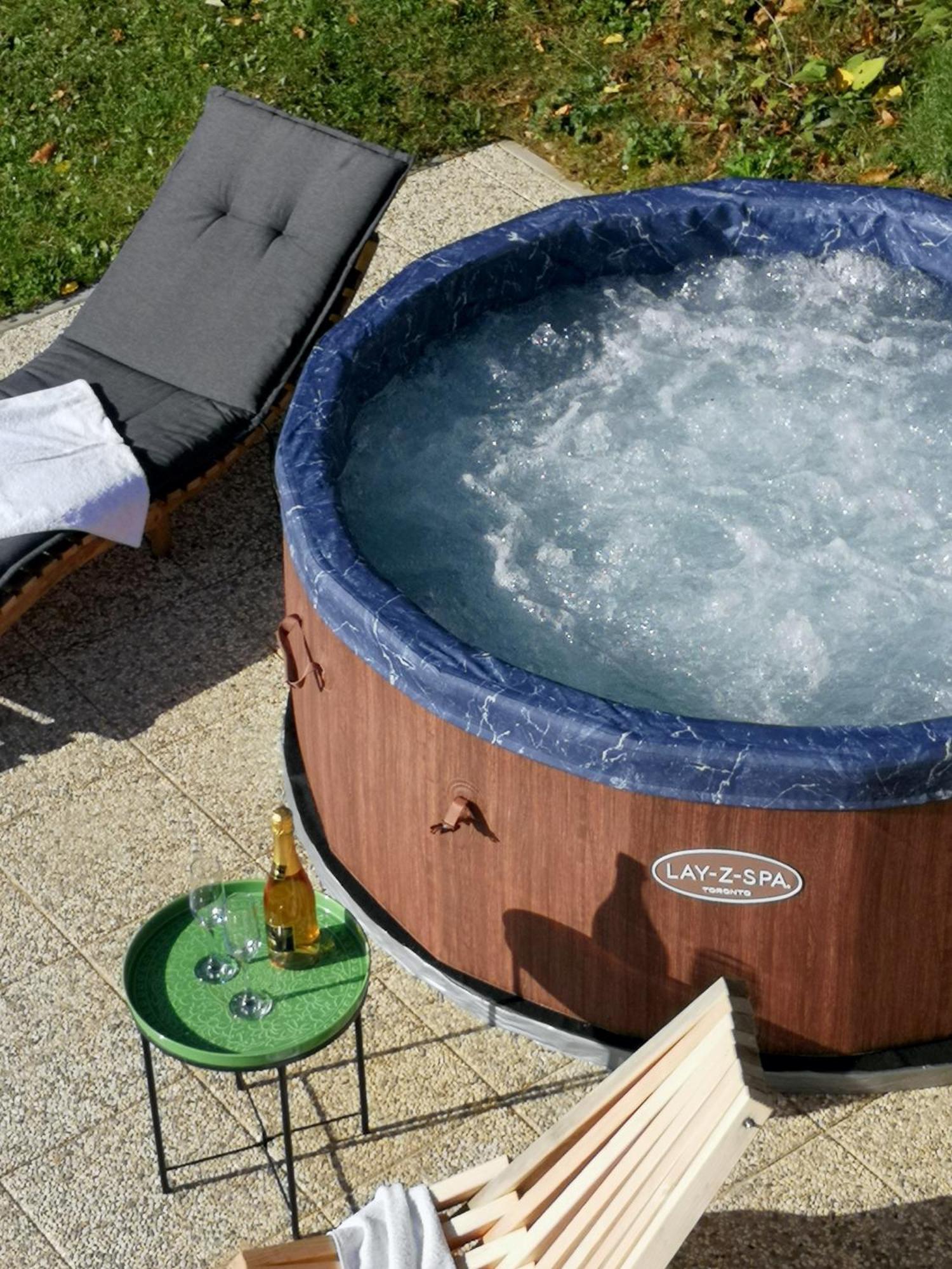 Apartma Hisa Na Ravnah With Hot Tub Pisece Exterior photo